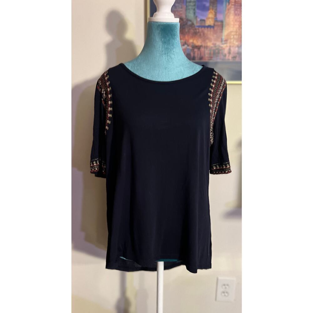 Anthropologie T-shirt, gorgeous sleeve detailing - Picture 1 of 6